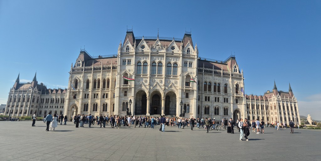 Budapest, Bratislava &&nbsp;Vienna